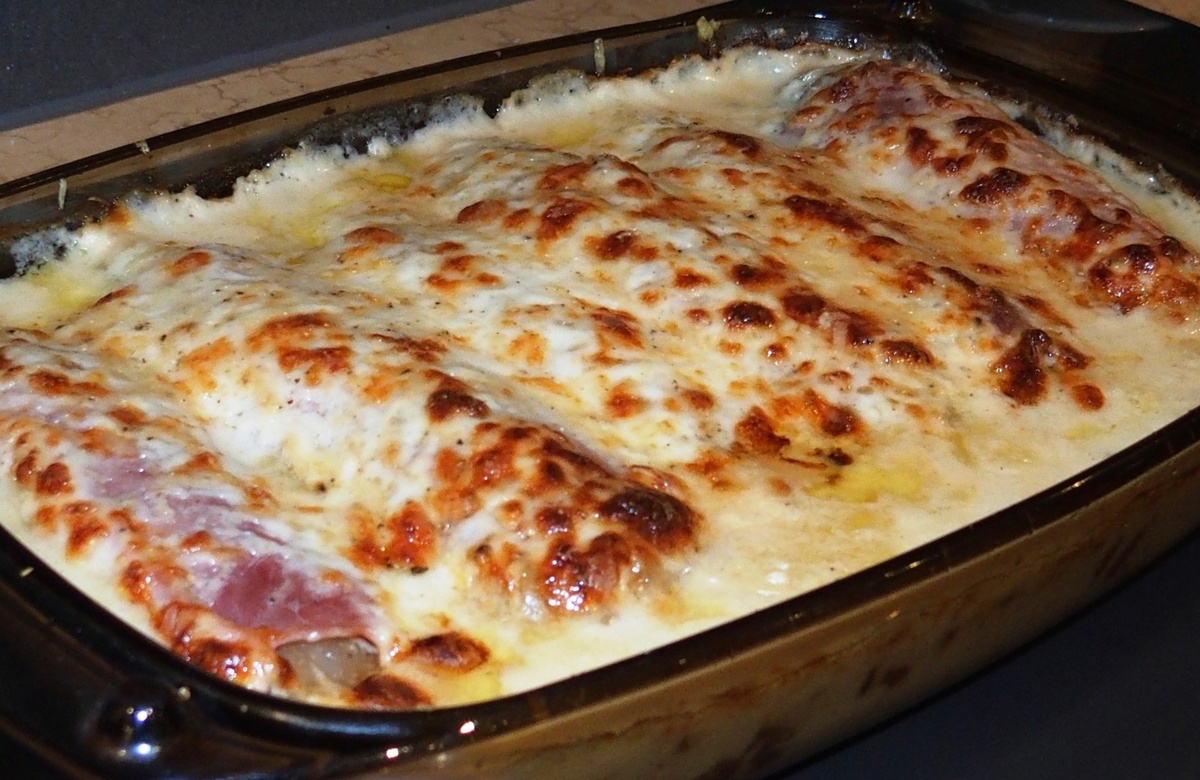 Gratin d’endives au jambon et à la sauce béchamel - Bon À Savoir