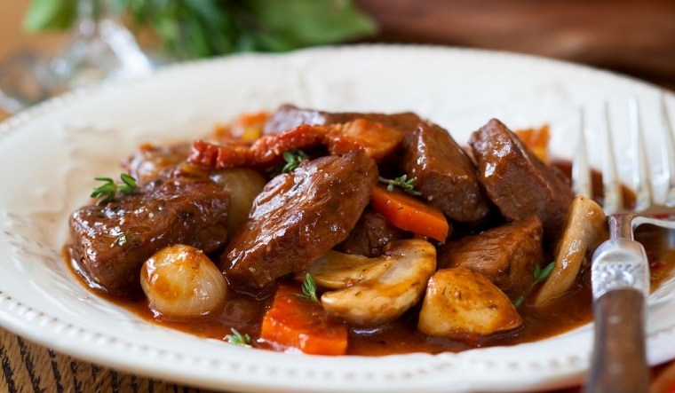 Le Bœuf Bourguignon - Bon À Savoir