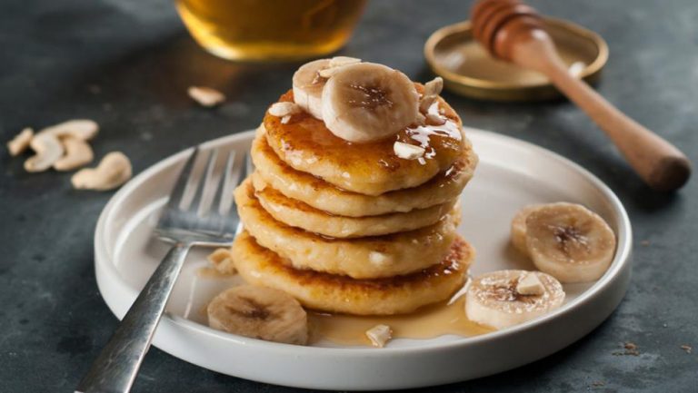 Un crêpe SANS farine et SANS lait... avec seulement 3 ingrédients!