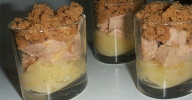 Verrines foie gras en crumble de pain d'épices