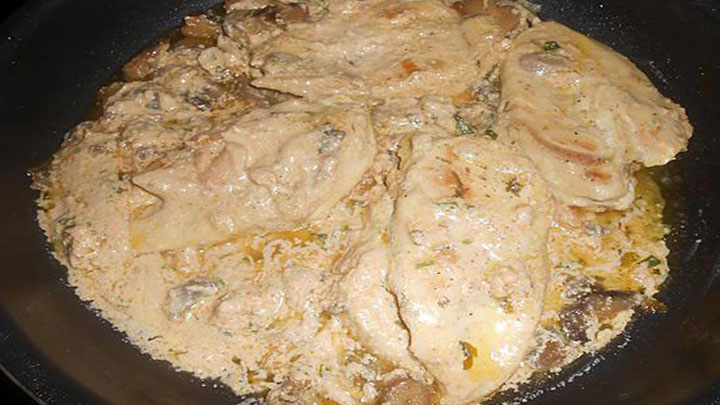 Escalopes de poulet sauce foie gras et champignons