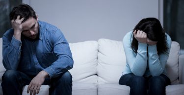Manipulation psychologique dans les relations : 7 phrases typiques